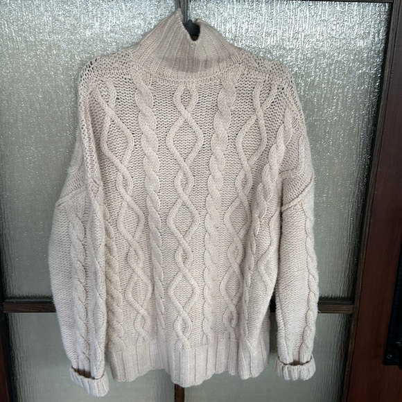 Vanessa Bruno Sahel Cable Knit Turtleneck Sweater size Large - Picture 9 of 12